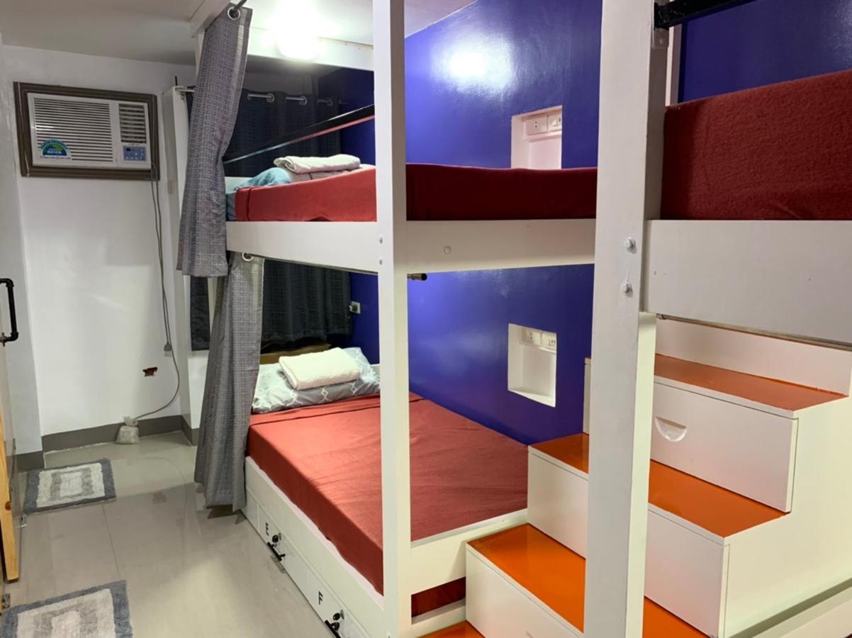Beinte Singko De Marso Apartments Candon Bagian luar foto